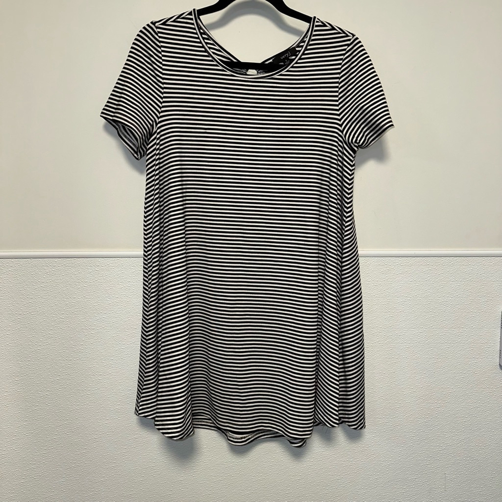 Women's Very J Dress Size S Black White Striped